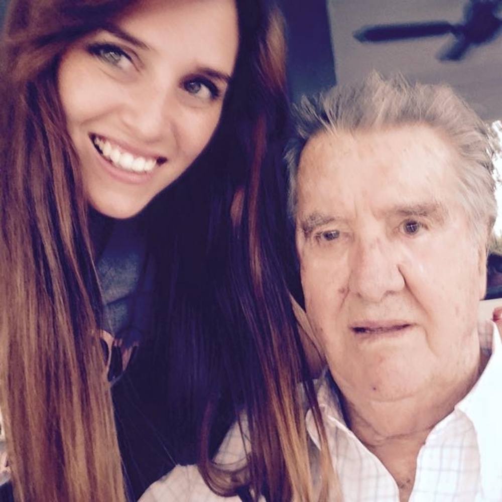 Meet your Posher, Domi